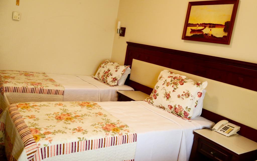 Anzer Beach Hotel 쿰부르가즈 객실 사진