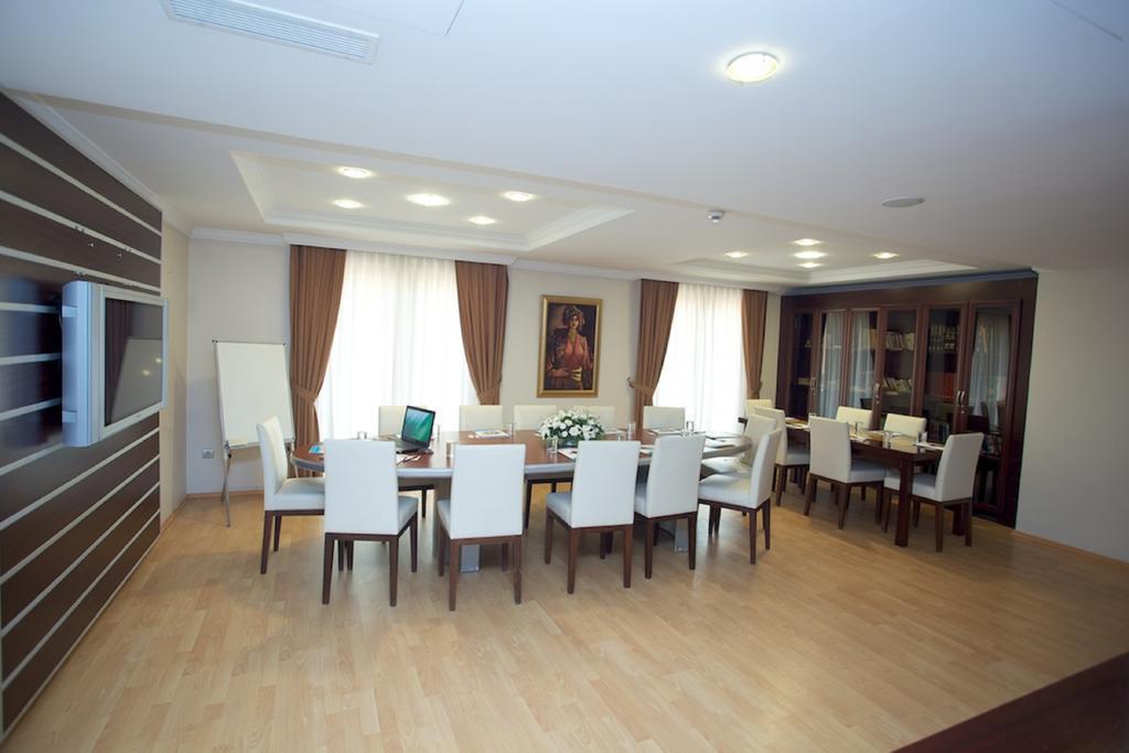 Anzer Beach Hotel 쿰부르가즈 외부 사진